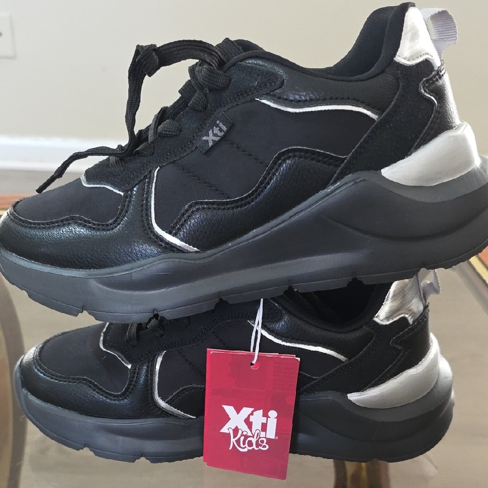 Xti Kids Black Sneakers